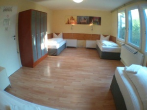 4 Bett Zimmer Dorm MIX - Einzelbetten - Boxspring