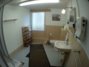 Privatbad extern - Dusche / WC / Waschtisch
