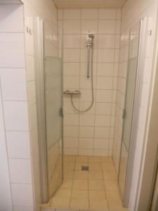 Gemeinschaftsbad - shared bathroom
