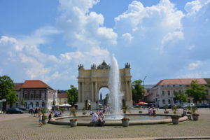 Luisenplatz Potsdam mit Brandenburger Tor